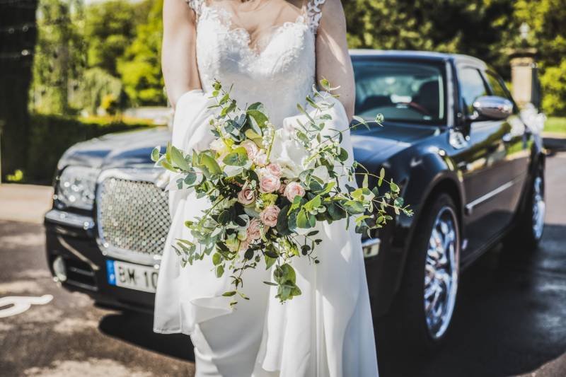 Transporting Wedding Guests: Why Mini Coaches Are the Best Option